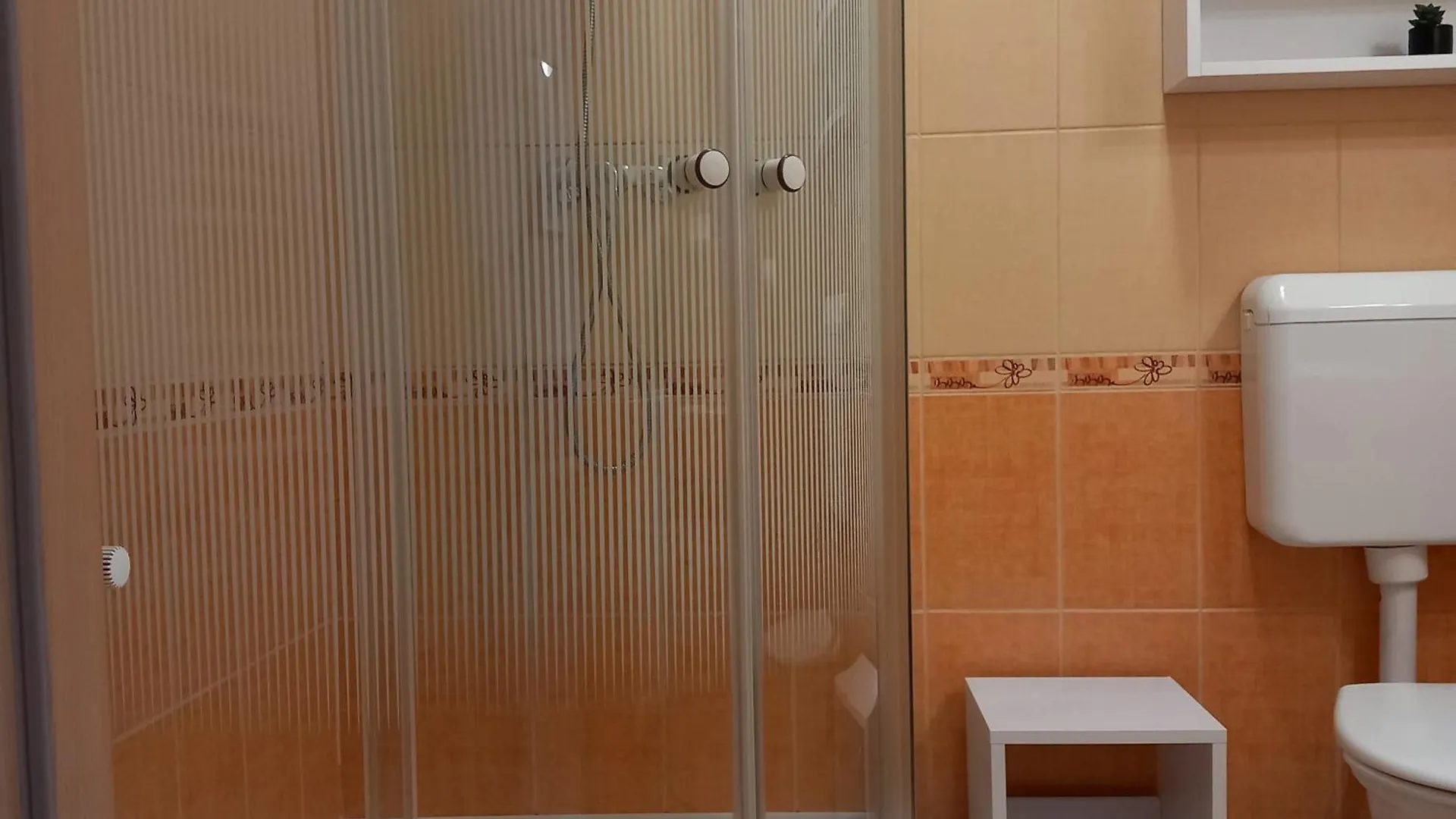 Brody 51 53 Apartman Hajduszoboszlo
